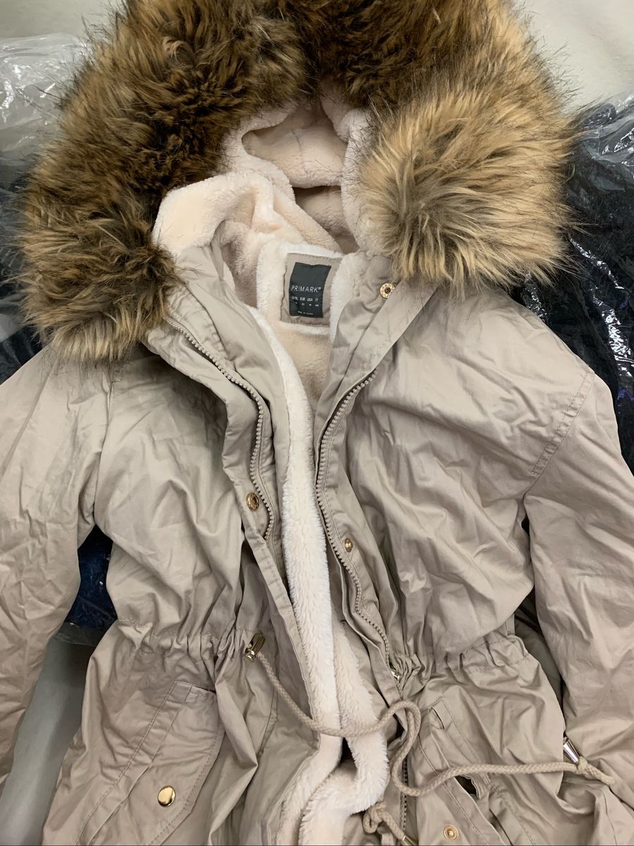 jaqueta de frio com capuz