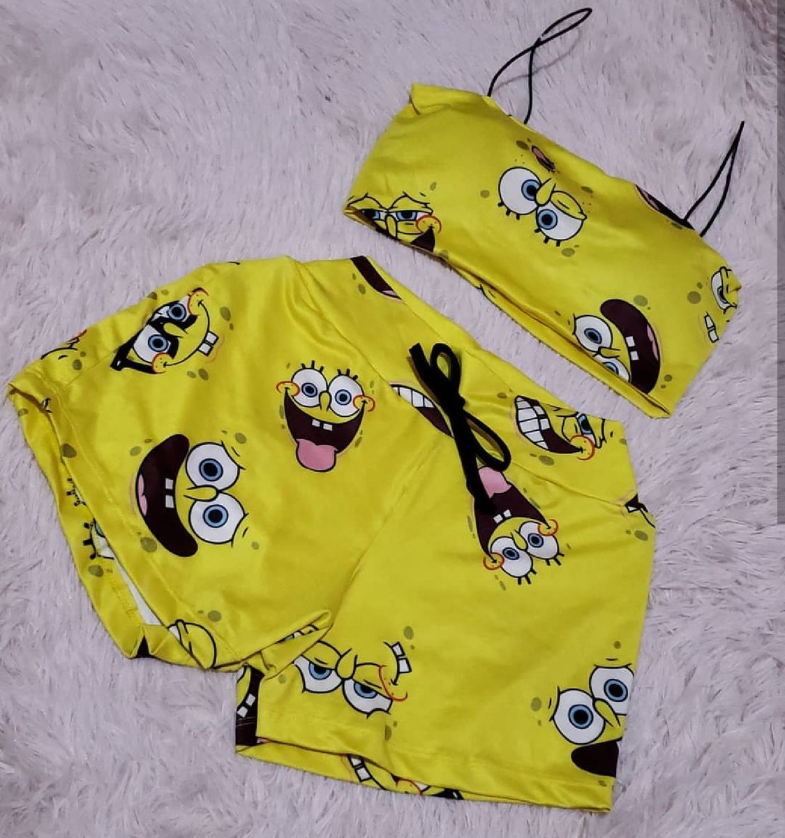 customização em short jeans