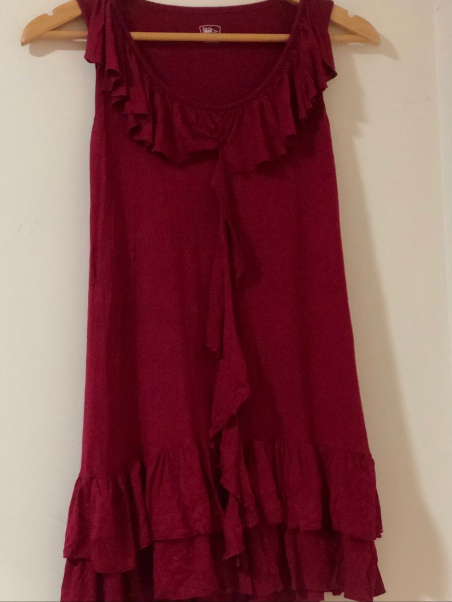 vestido vermelho queimado