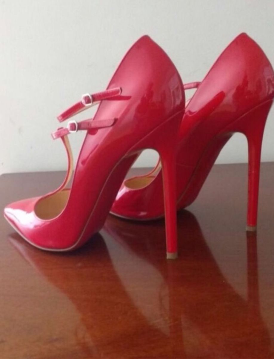 louboutin enjoei