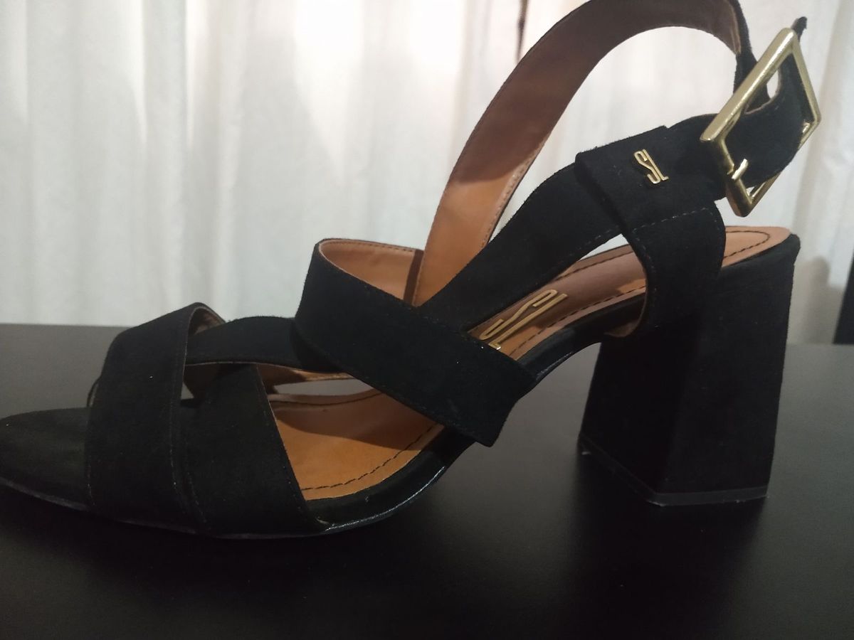 sandália santa lolla tiras preta