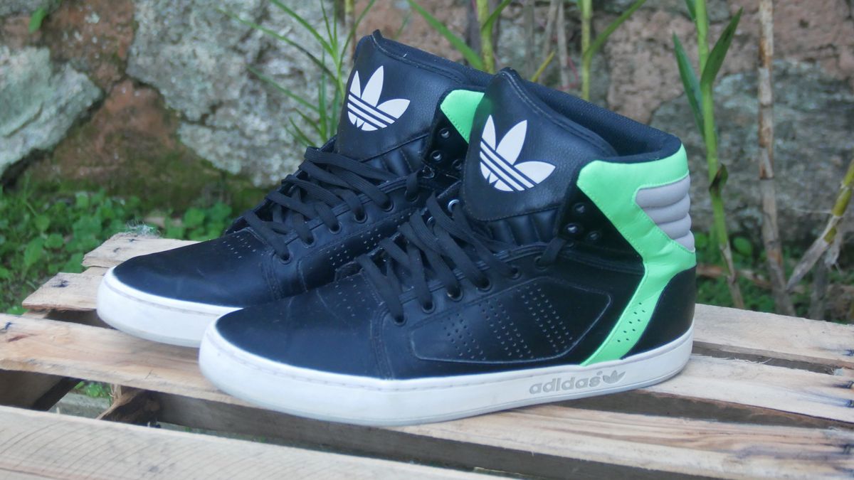 tenis cano alto masculino para academia