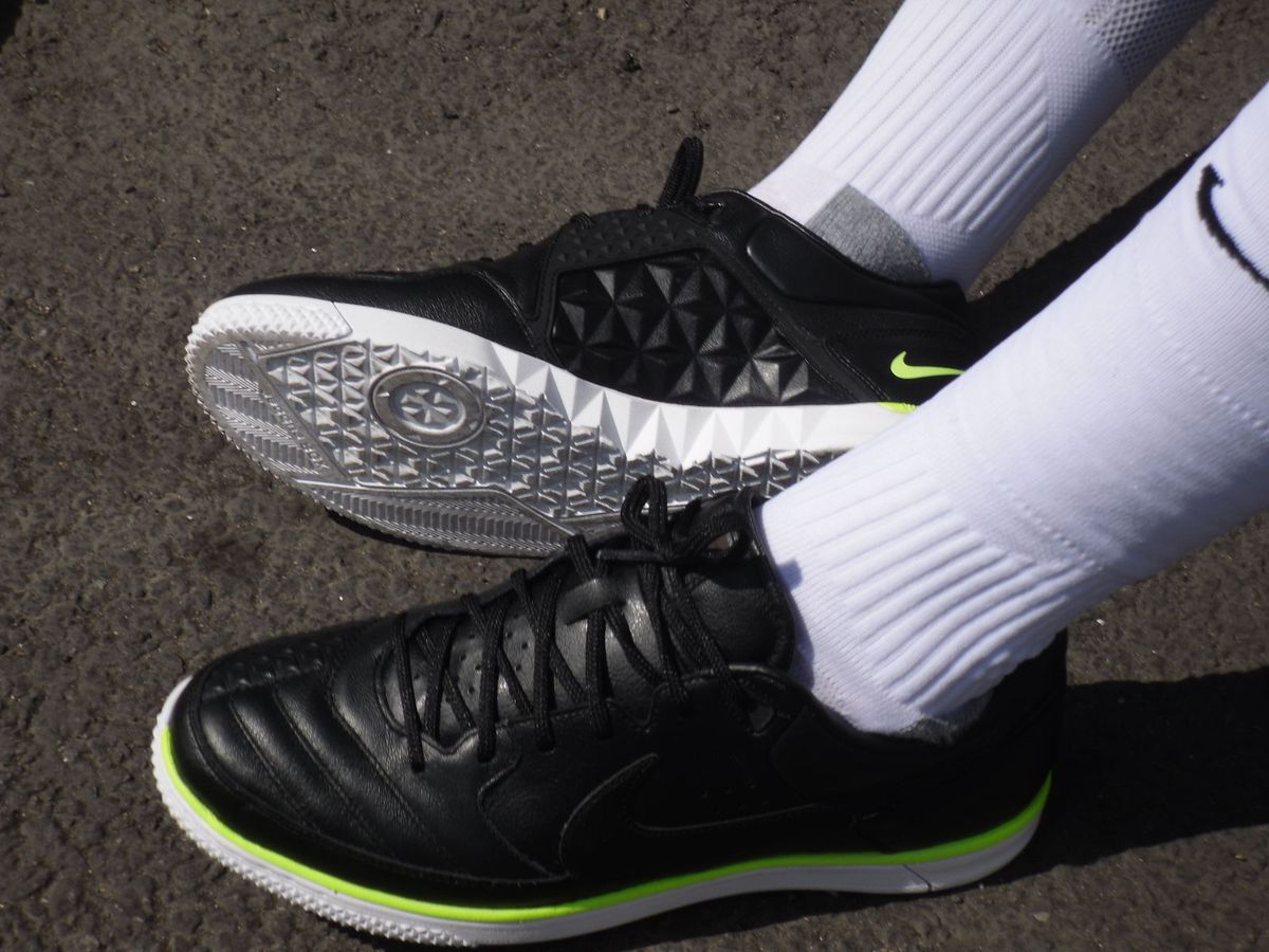 tenis gato nike
