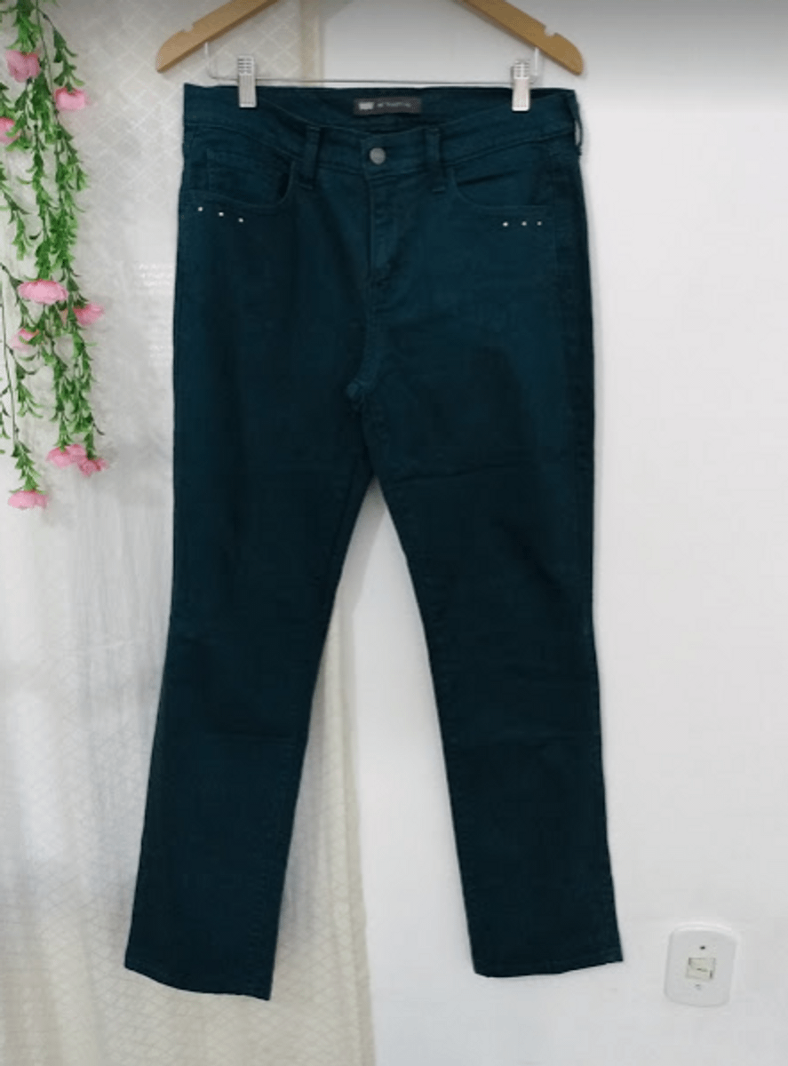 calça jeans verde escuro feminina