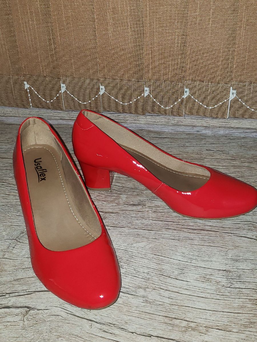 sapato scarpin usaflex vermelho