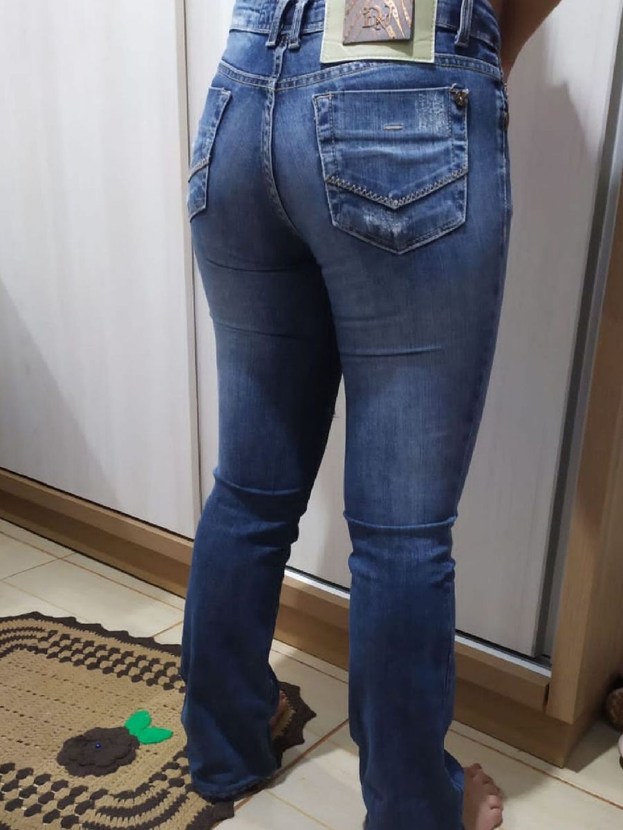 calça jeans marca denuncia