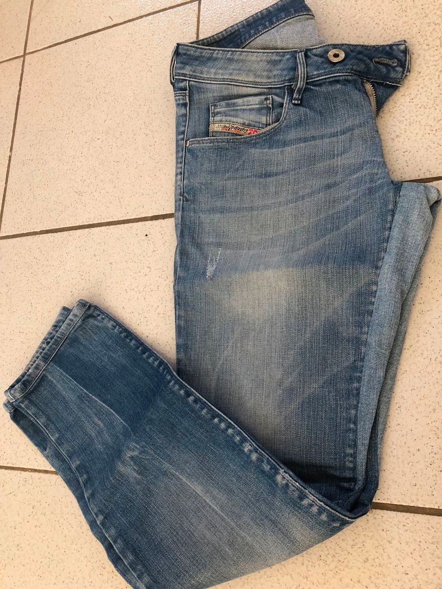 calça jeans diesel feminina