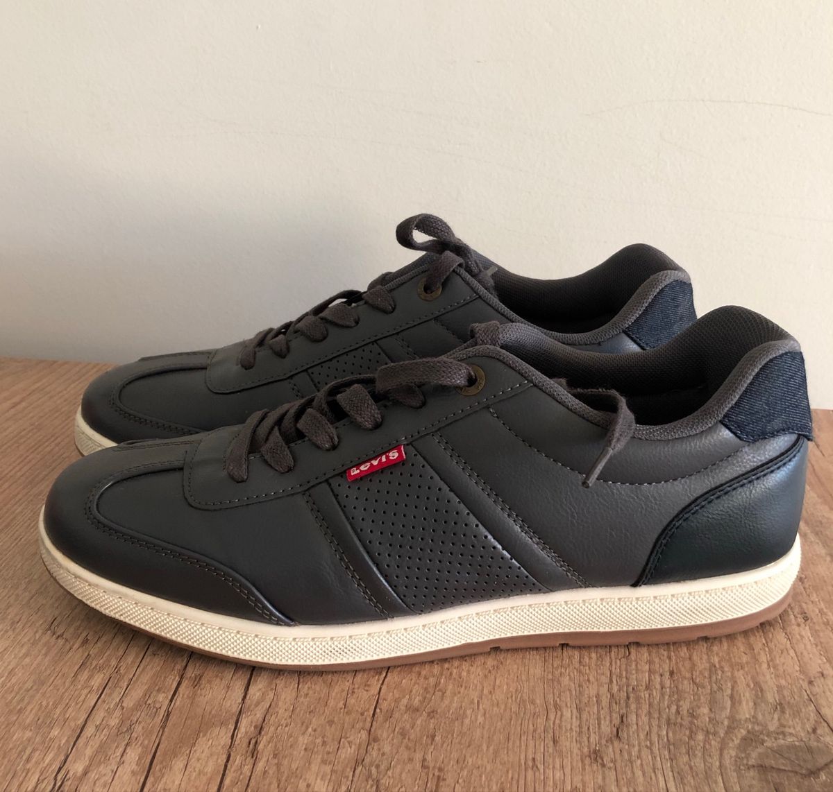 sapatênis levis
