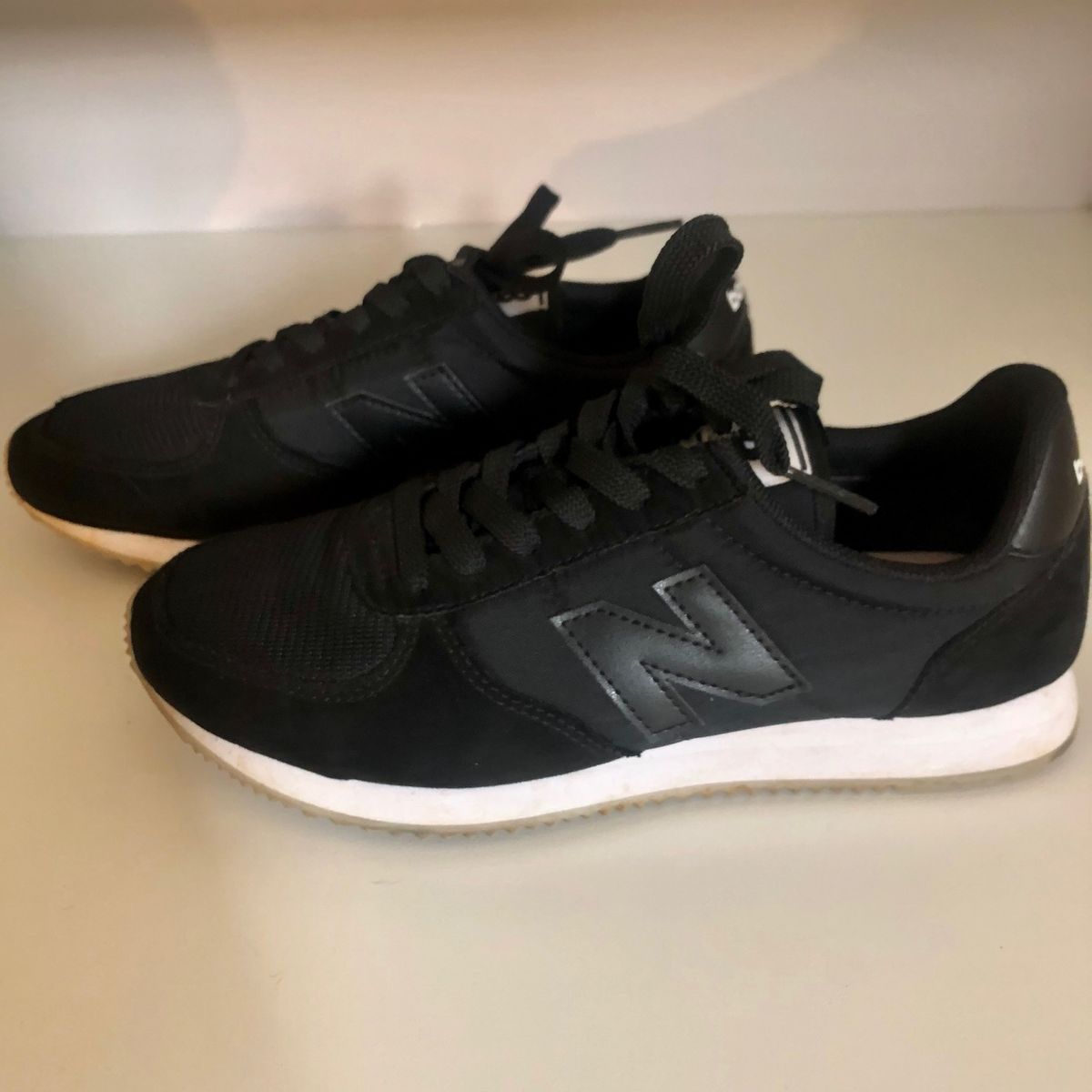 new balance 220 preto