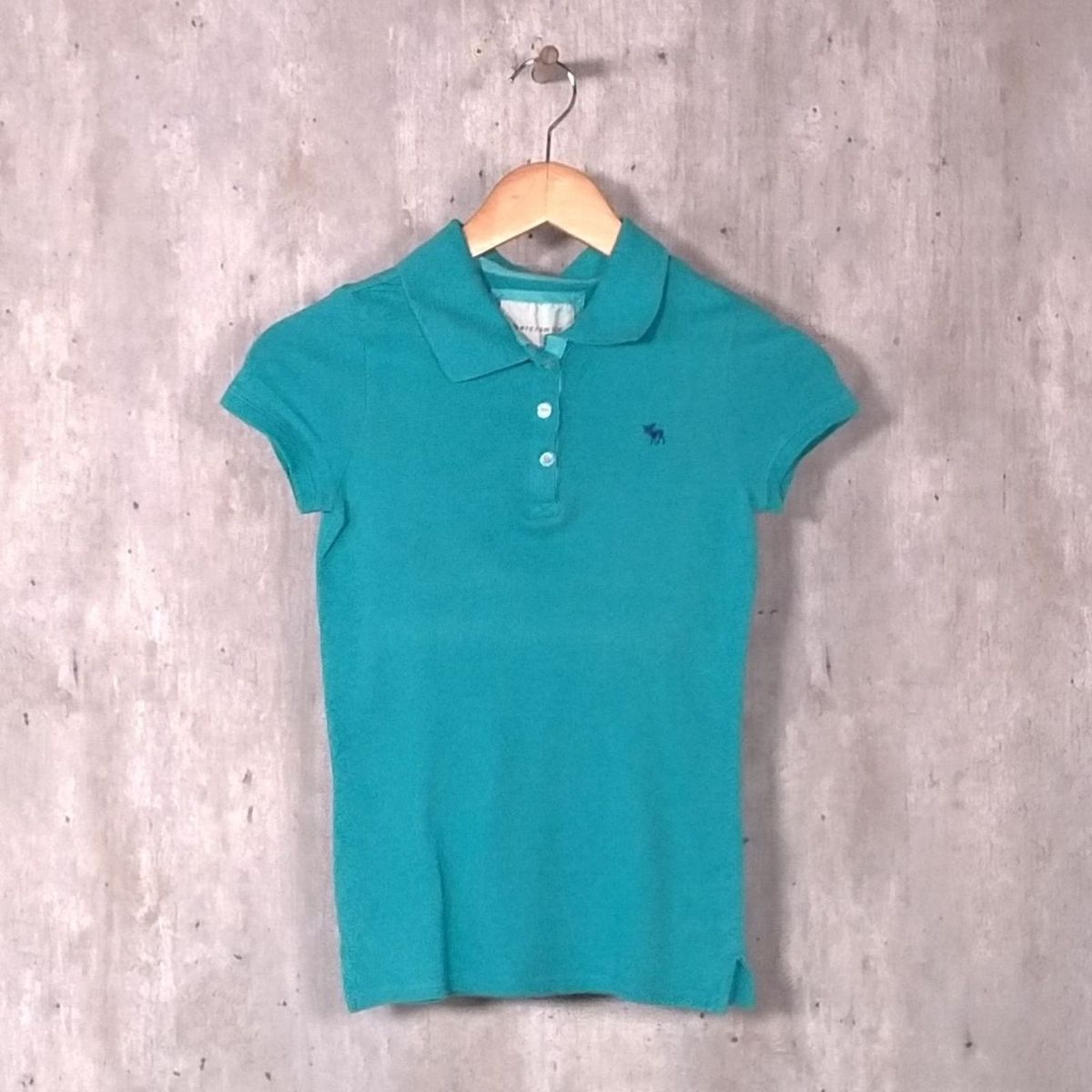 azul turquesa camisa polo