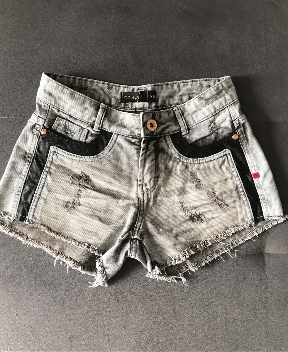 short jeans com detalhes