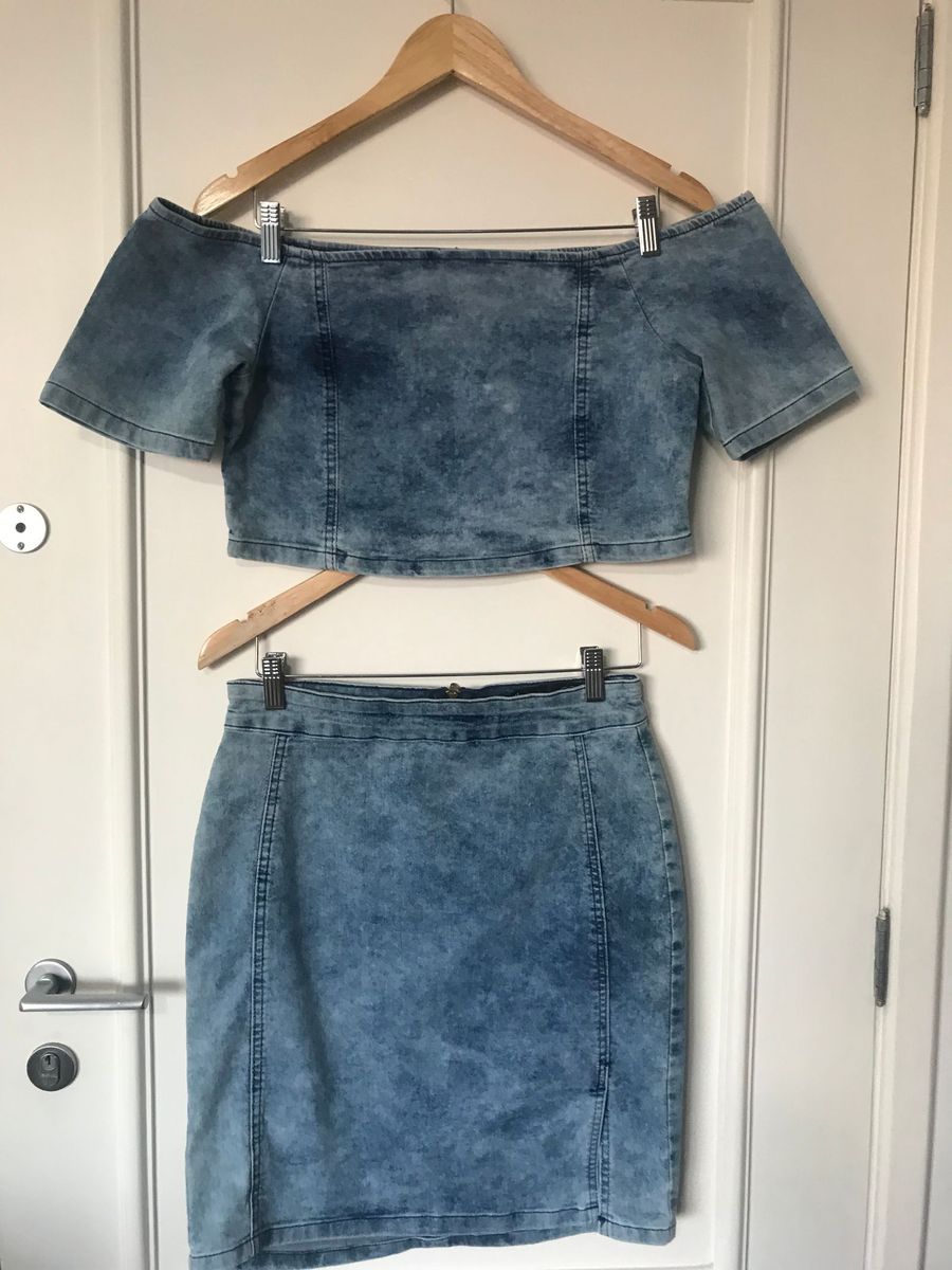 conjunto jeans feminino saia e blusa