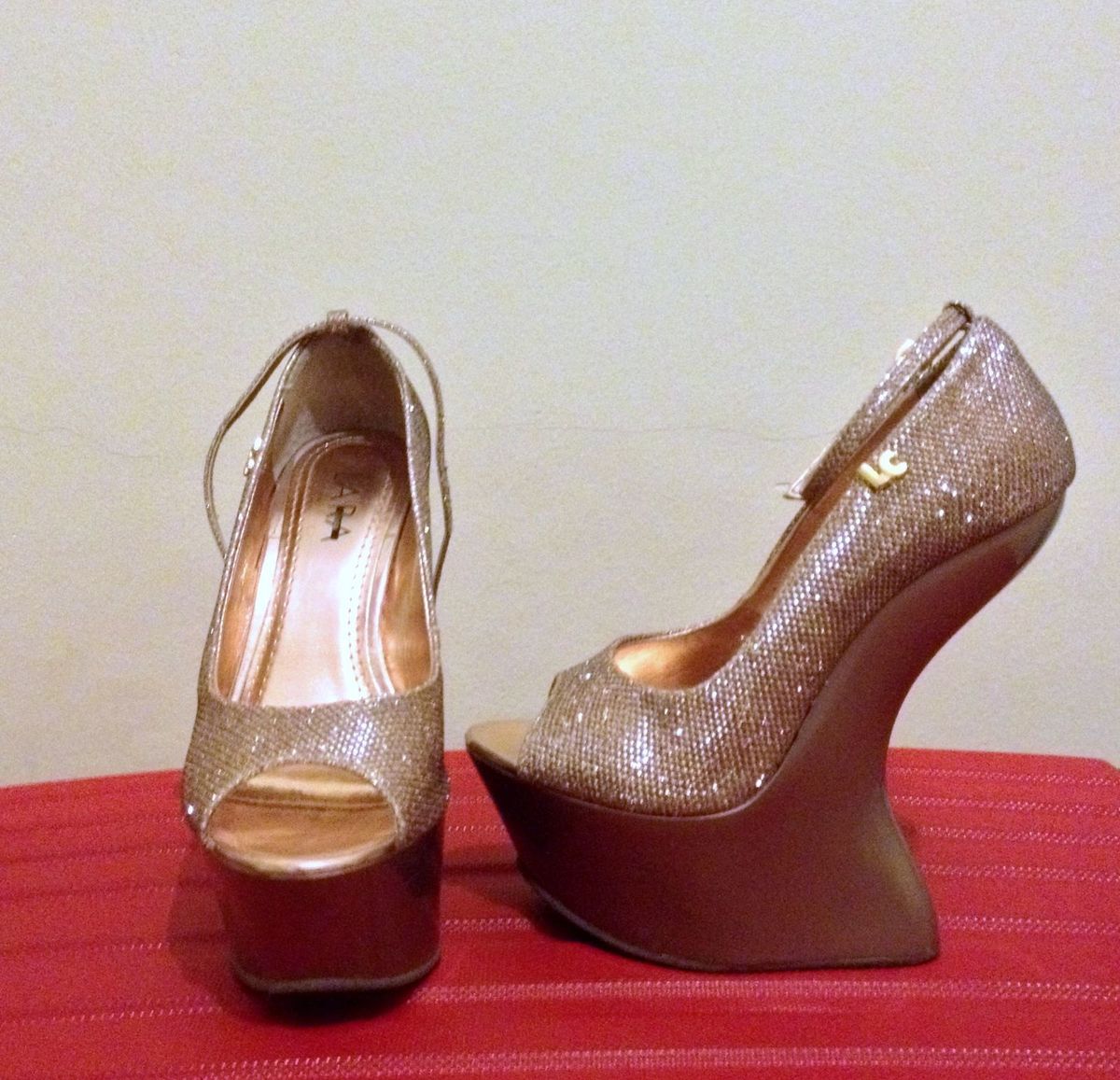 sandalia anabela lara