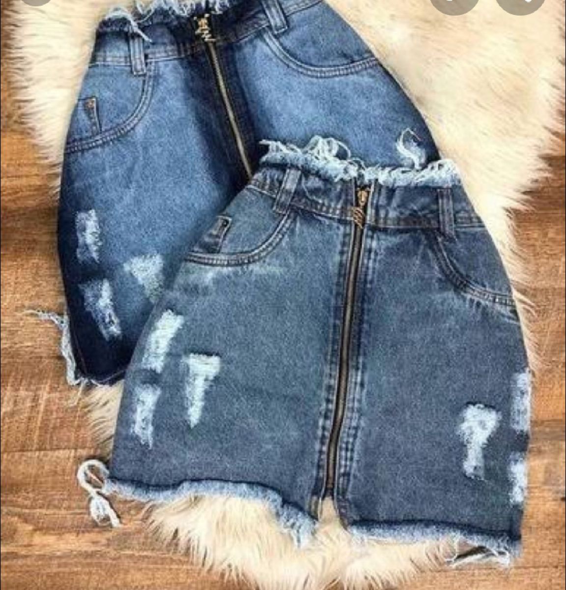 foto de saia jeans com ziper na frente
