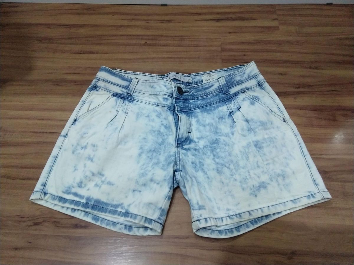 bermuda jeans manchada