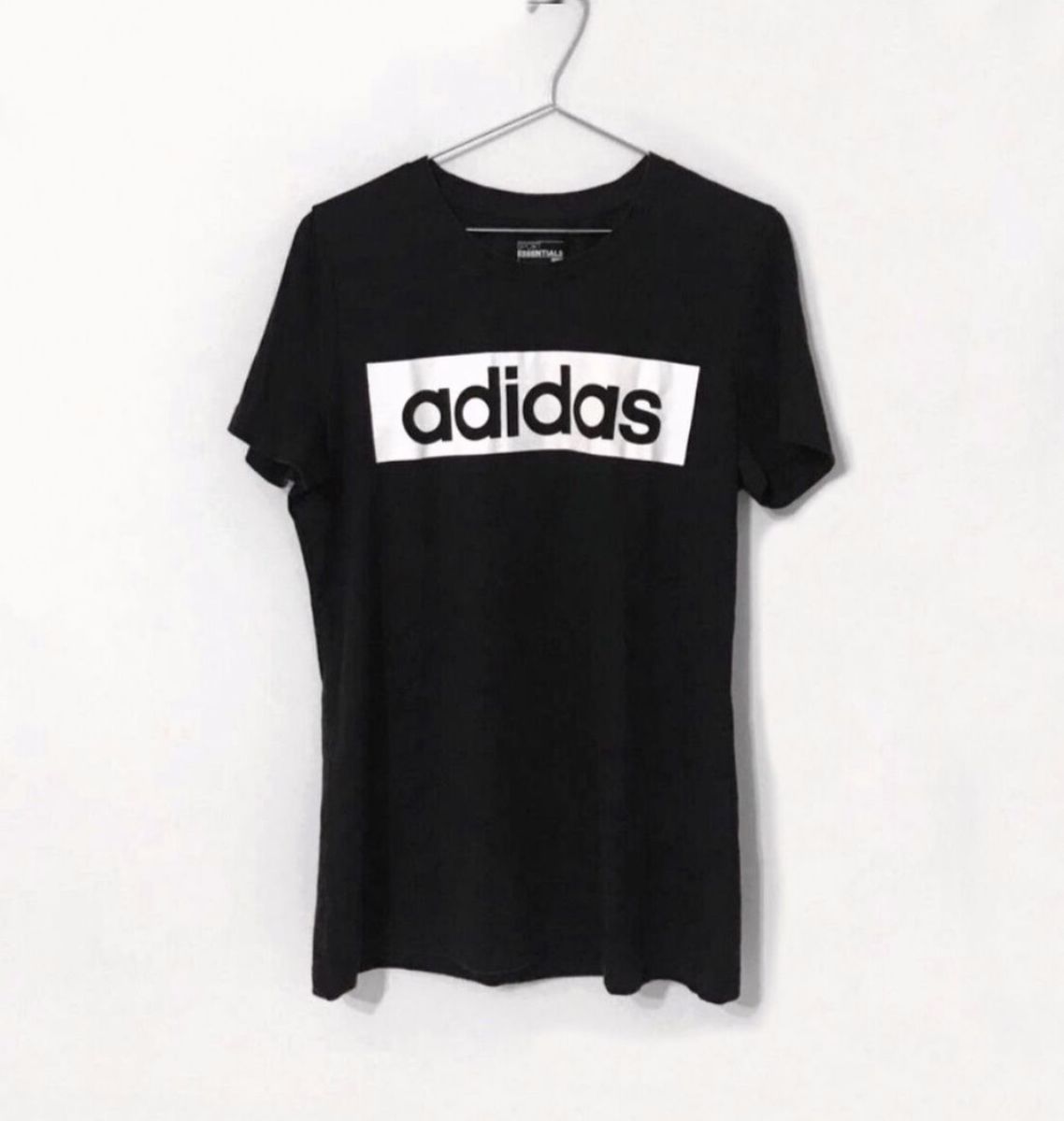 camiseta feminina adidas preta