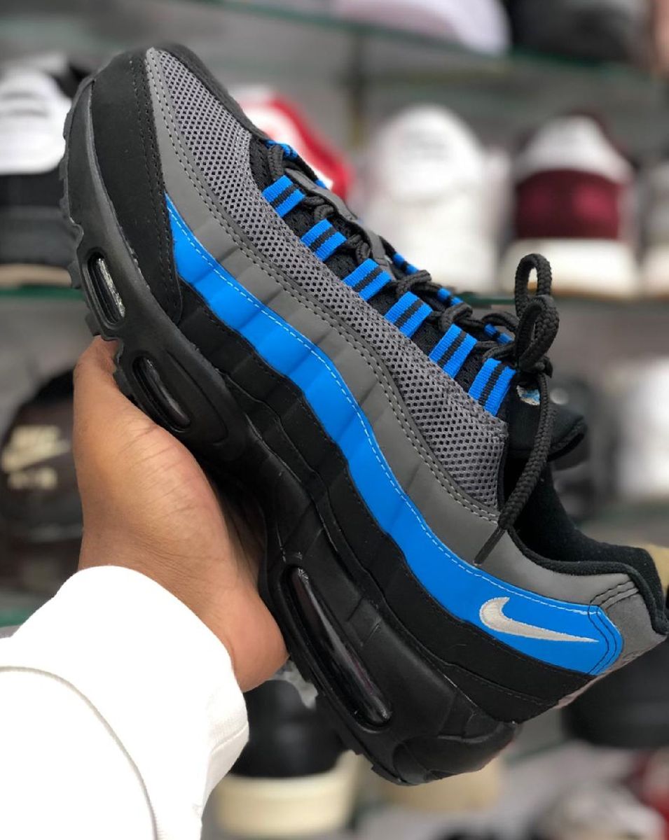 air max 95 preto e azul