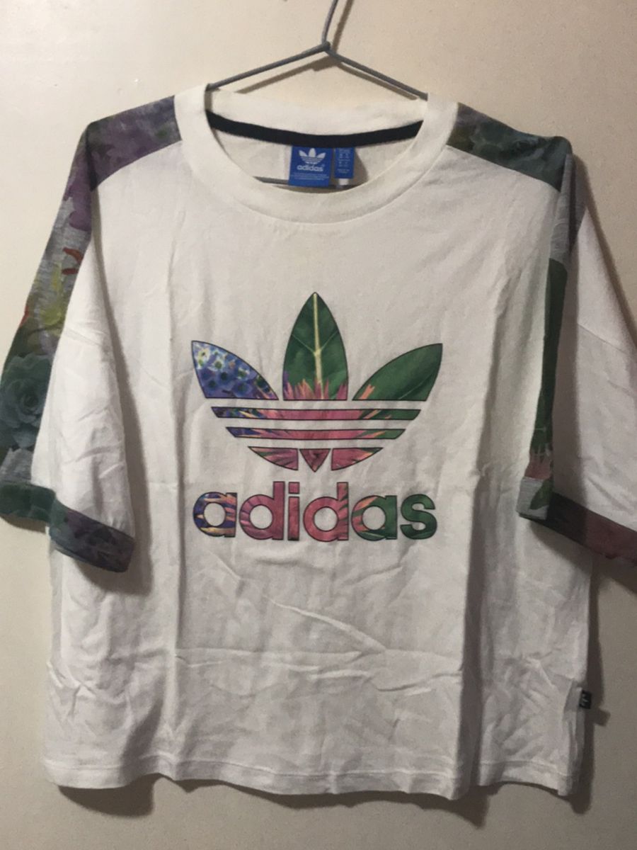 blusa da adidas curta feminina