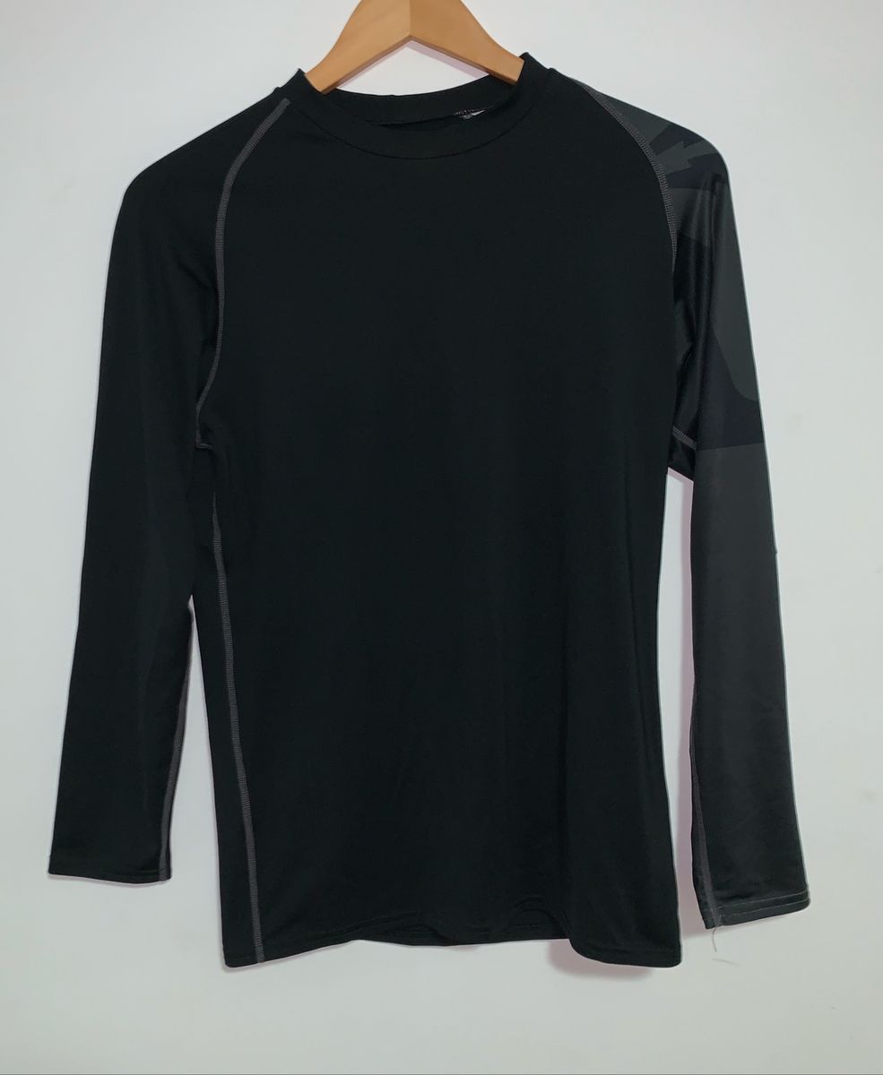camisa segunda pele masculina nike