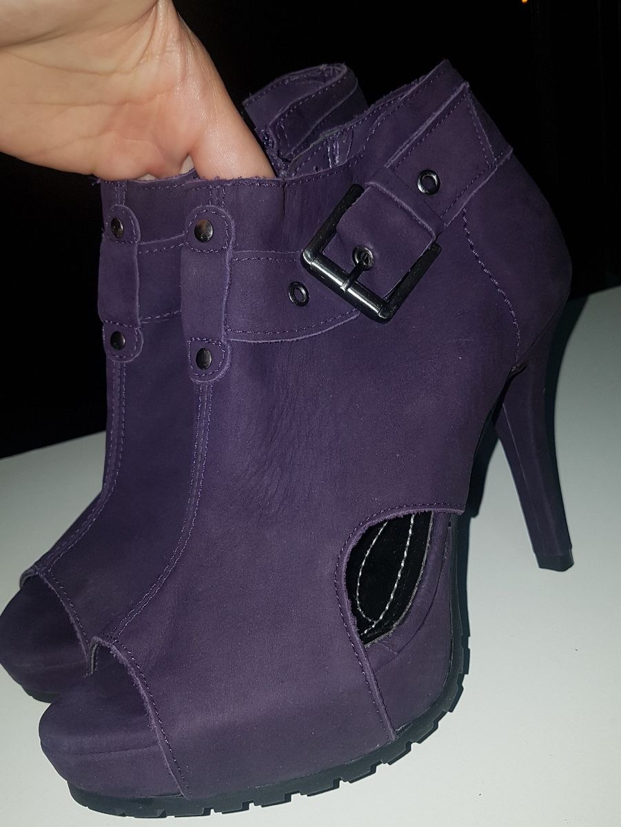 sandalia tipo bota