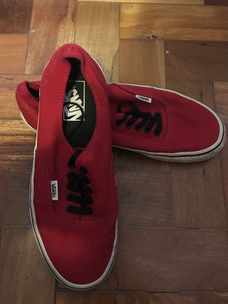 tenis vans vinho cadarço preto