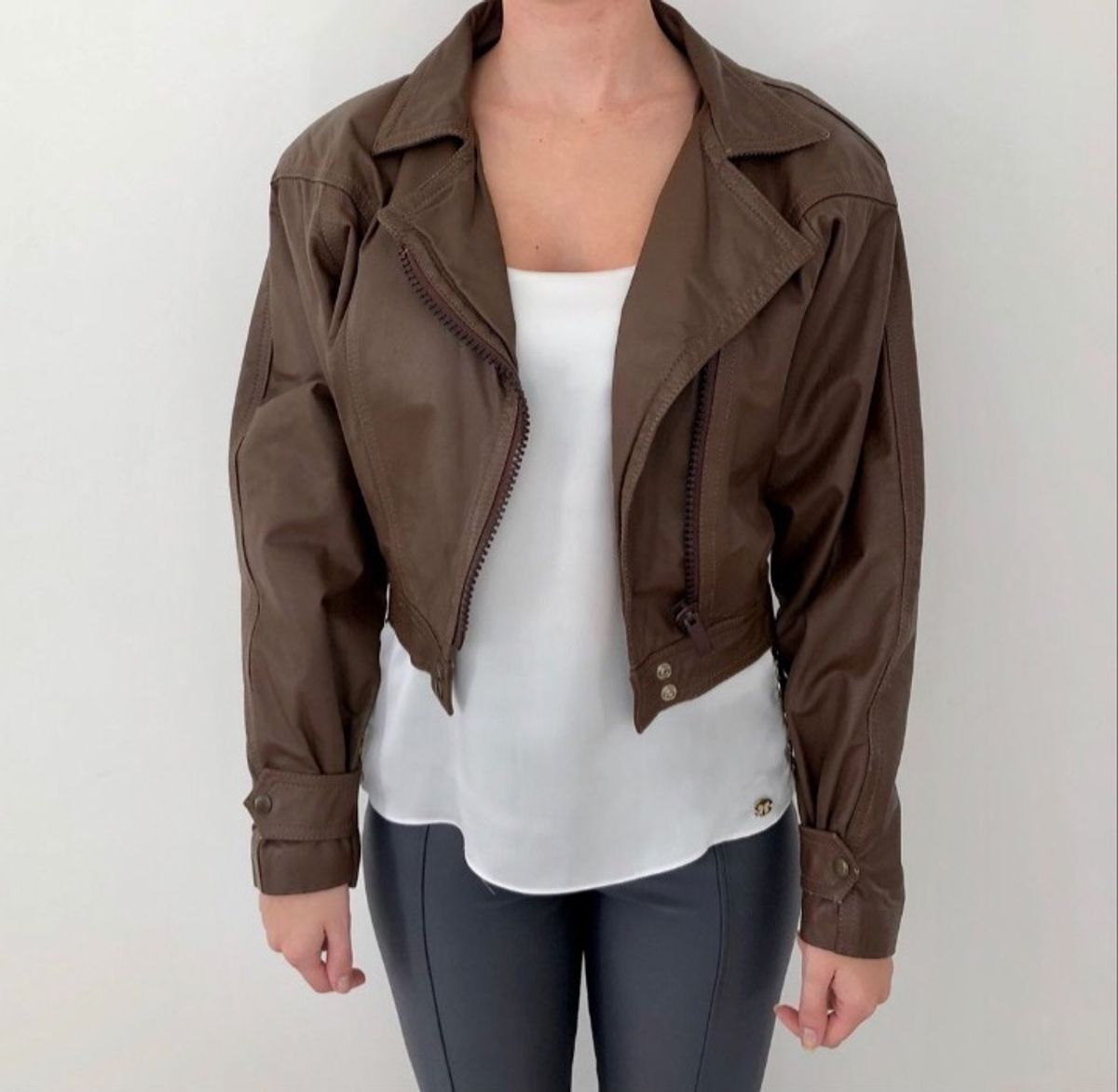 blusa de couro feminina alcinha