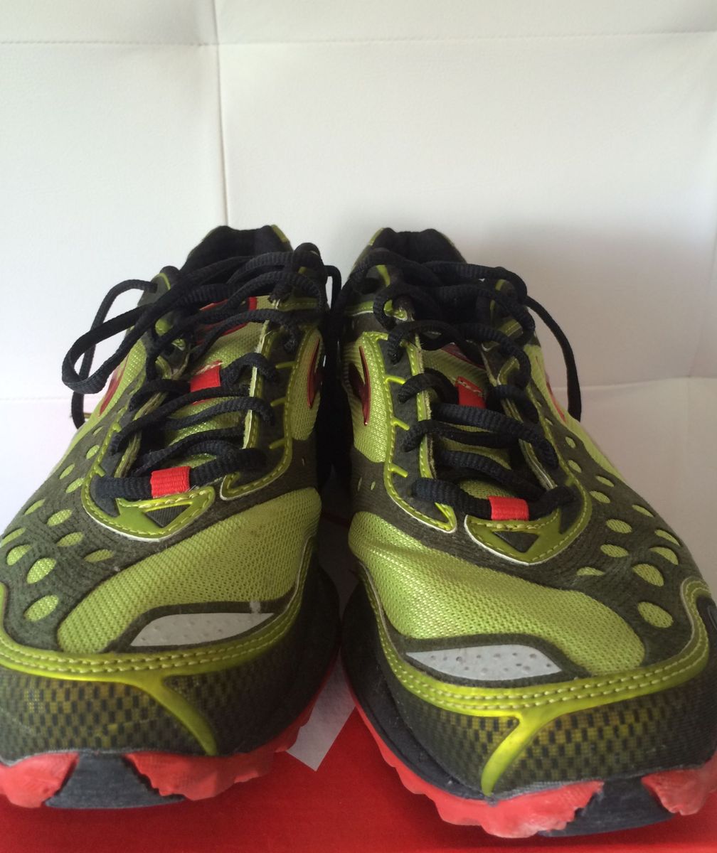 tenis brooks cascadia