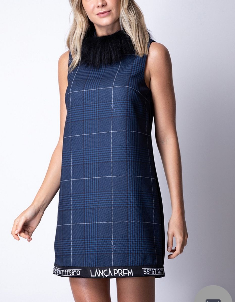 vestido xadrez lança perfume
