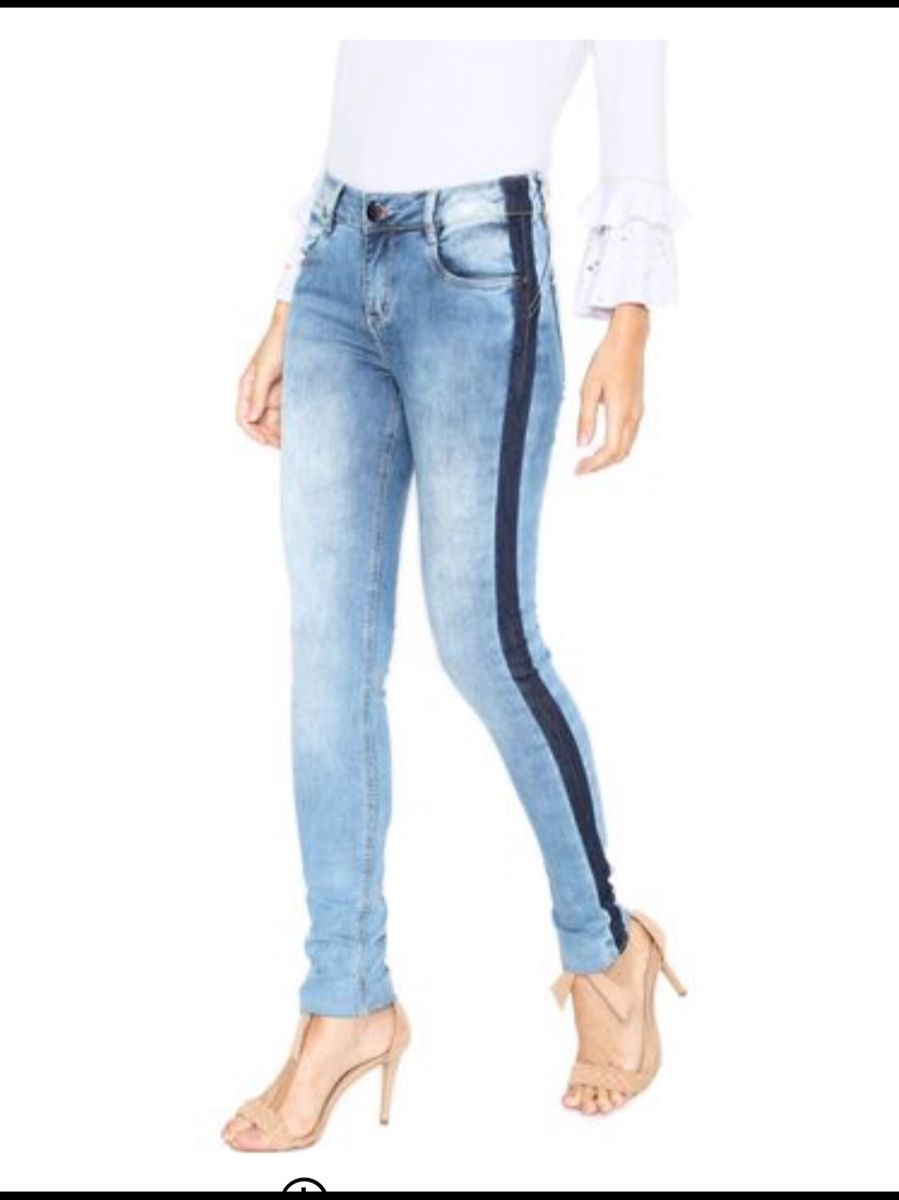 morena rosa calça jeans