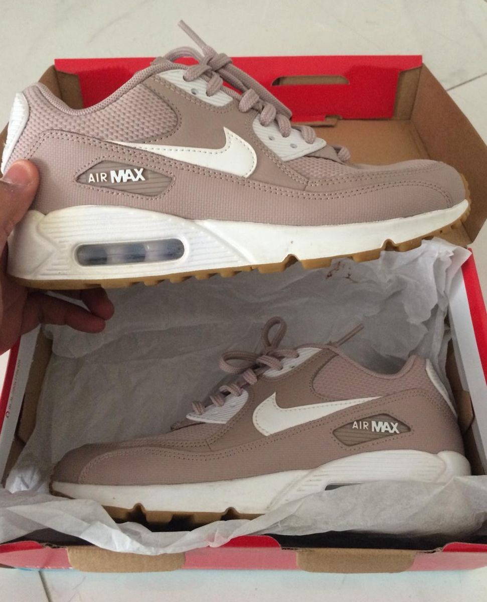 air max 90 rosa com branco