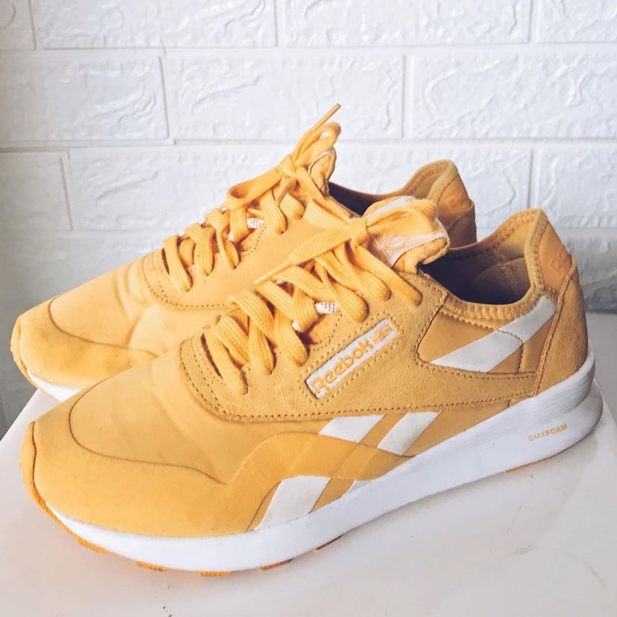 reebok classic amarelo