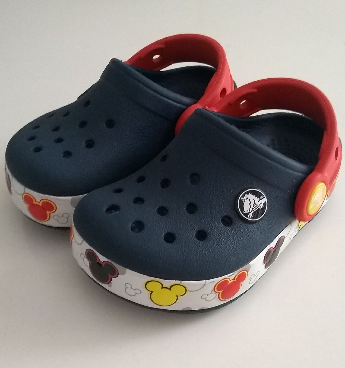 crocs mickey com led