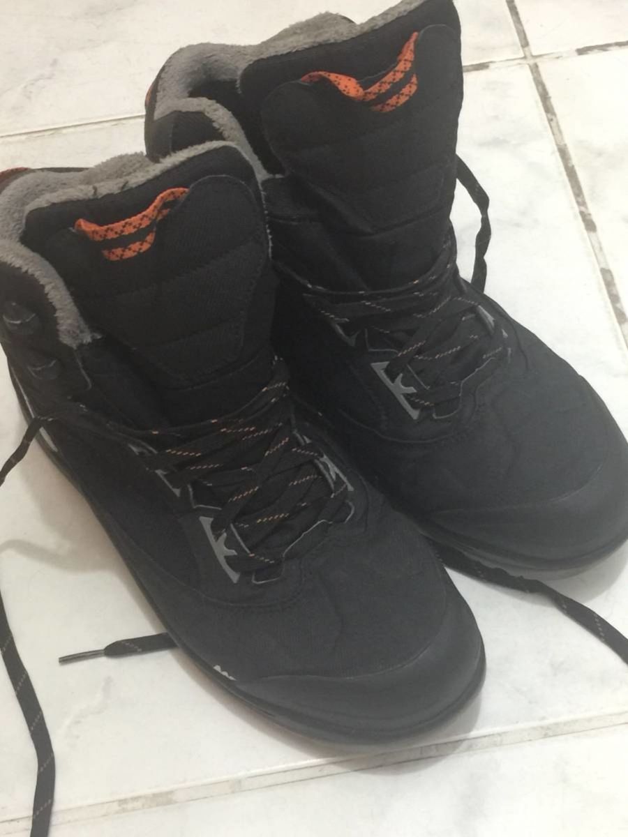 bota feminina quechua impermeavel