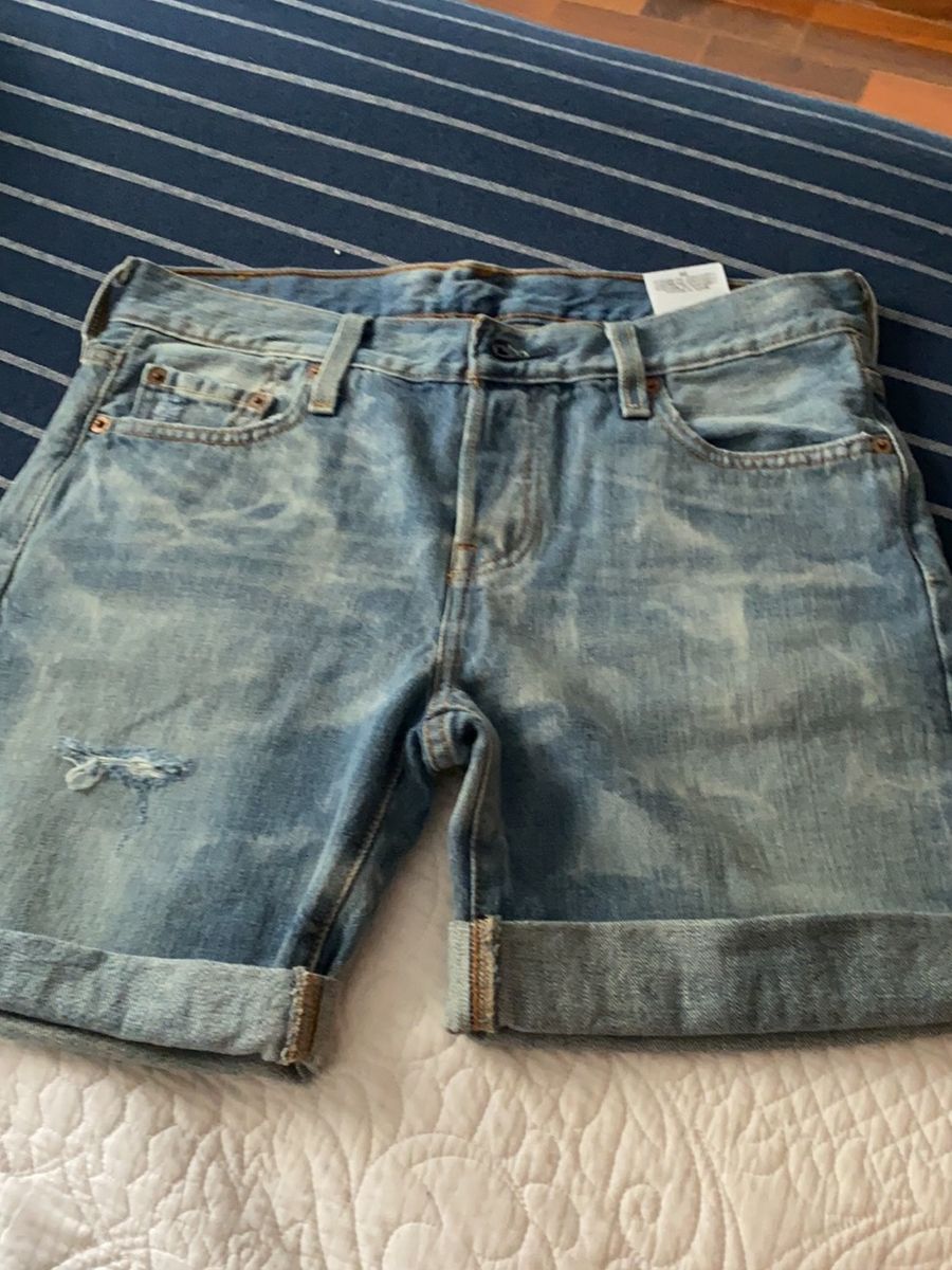 bermuda levis