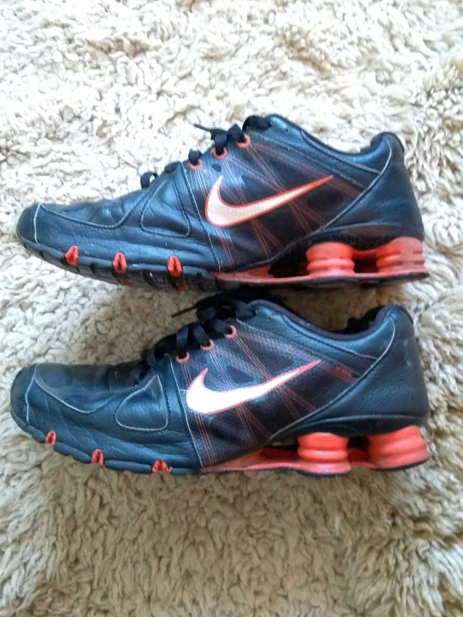 nike shox agent