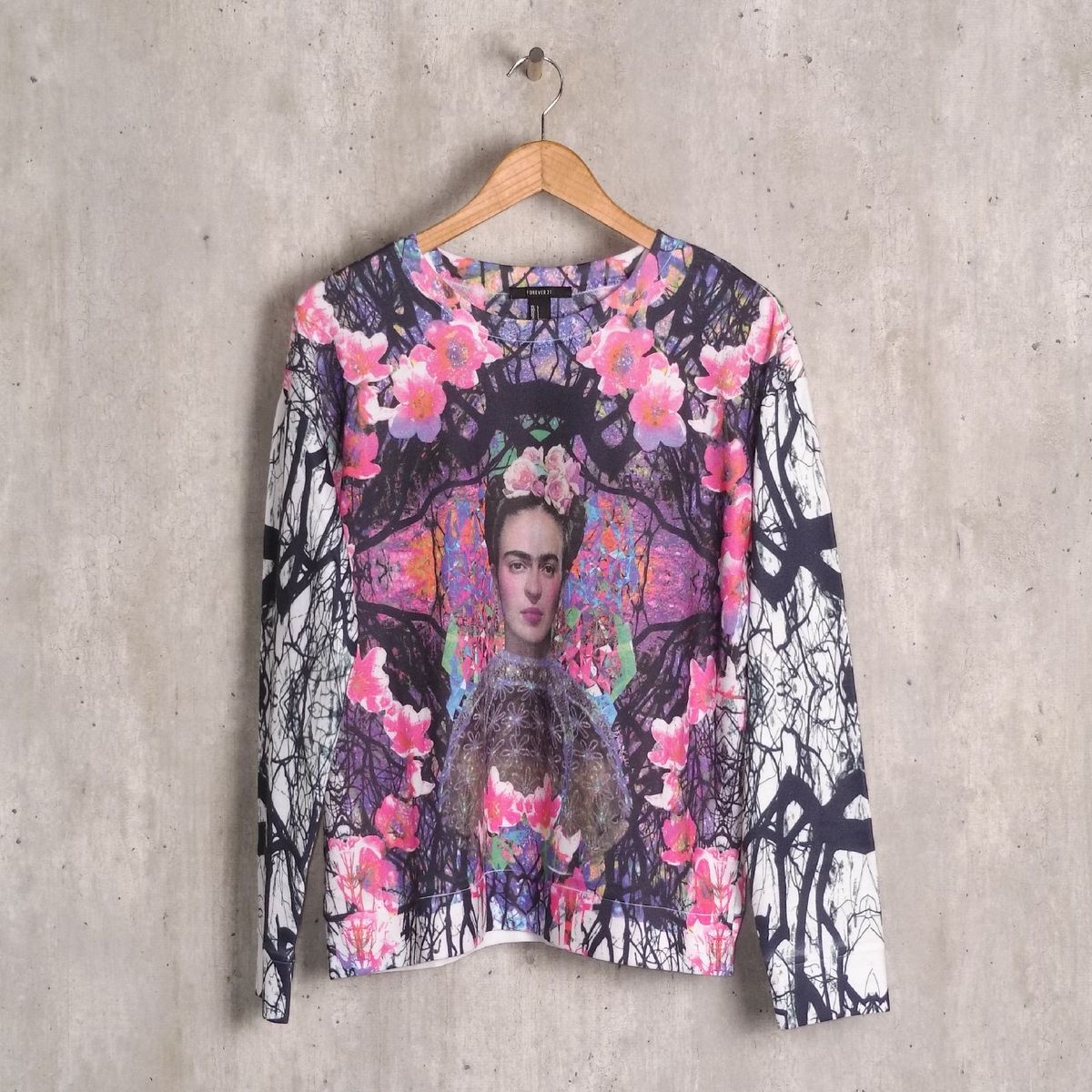 moletom frida kahlo forever 21