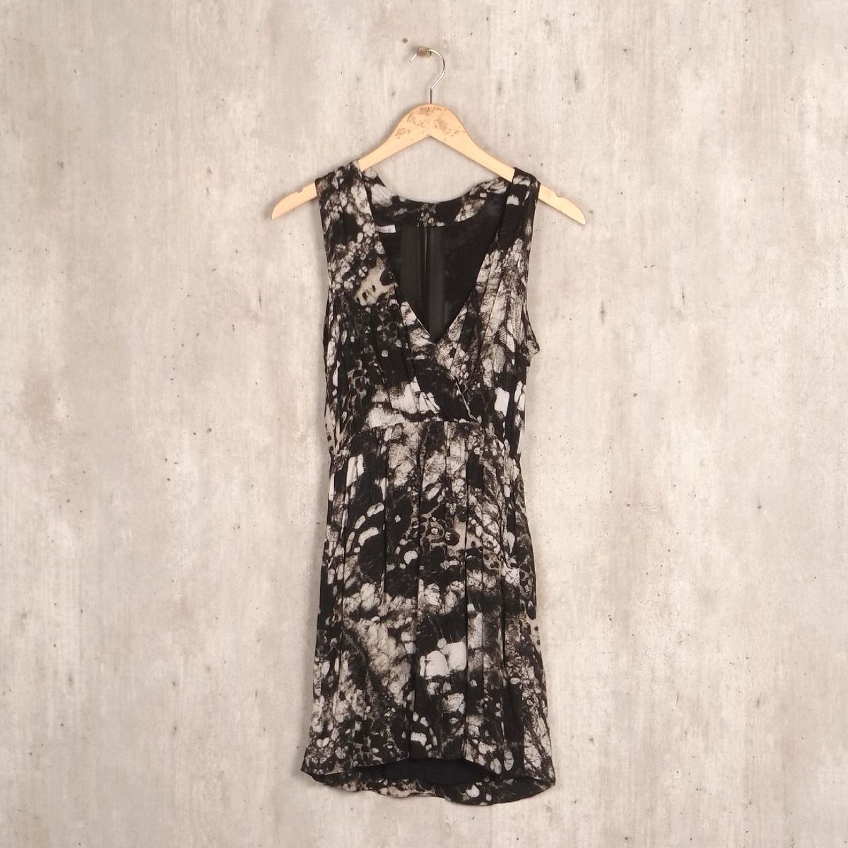 vestido preto shoulder