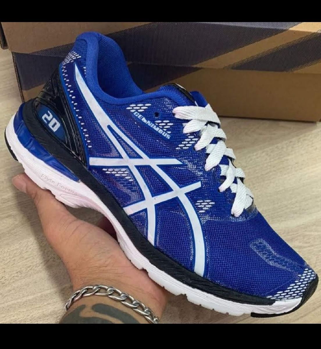 tenis asics para academia masculino