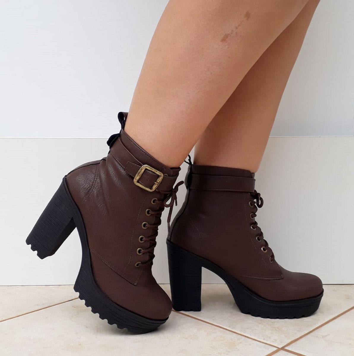 coturno feminino salto alto tratorado