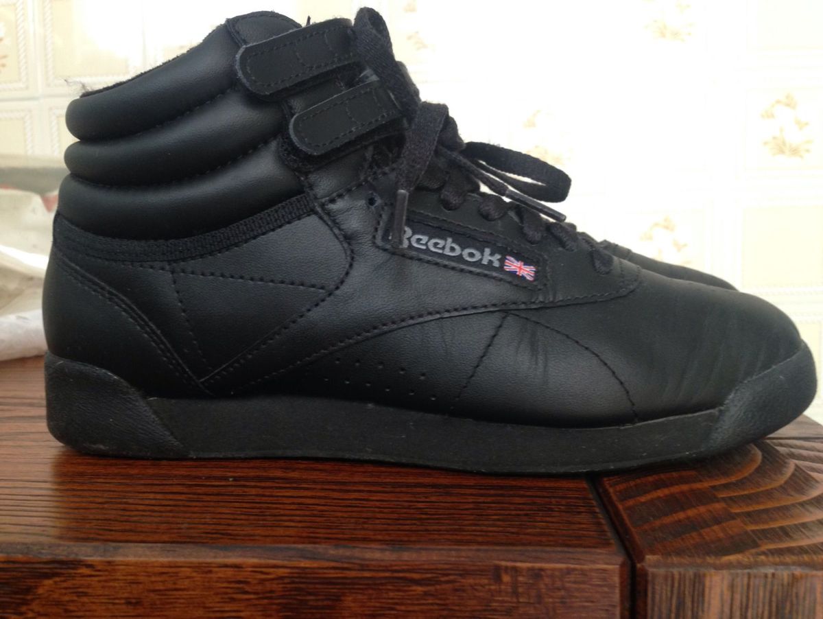 tenis reebok feminino cano alto preto