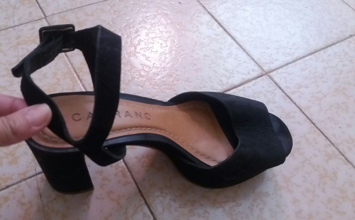 sandalia plataforma carrano