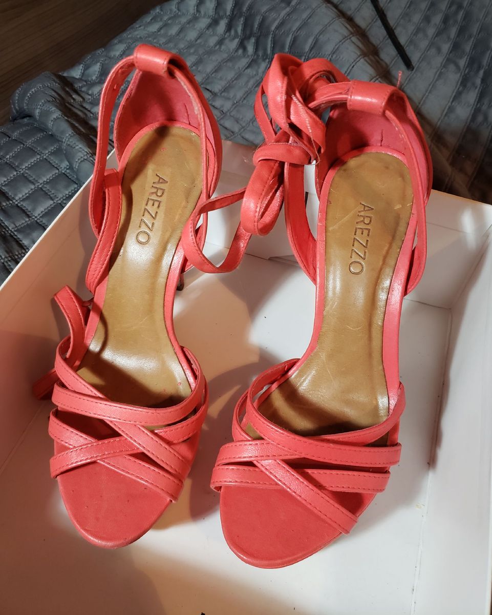 sandalia coral arezzo