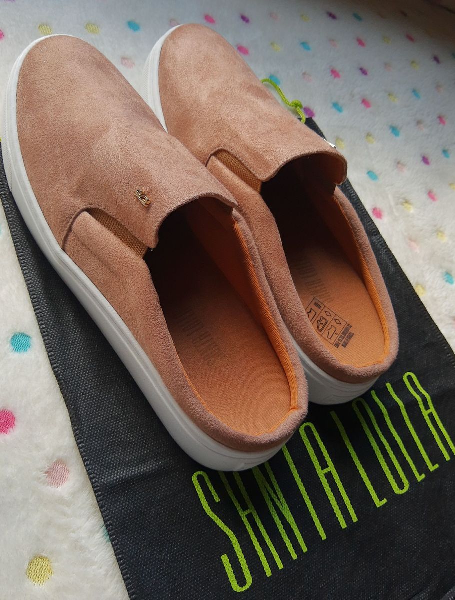 tenis slip on aberto atras