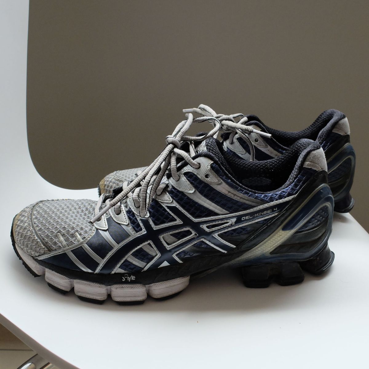 tenis asics gel kinsei 4 masculino tenis asics gel kinsei 4 masculino
