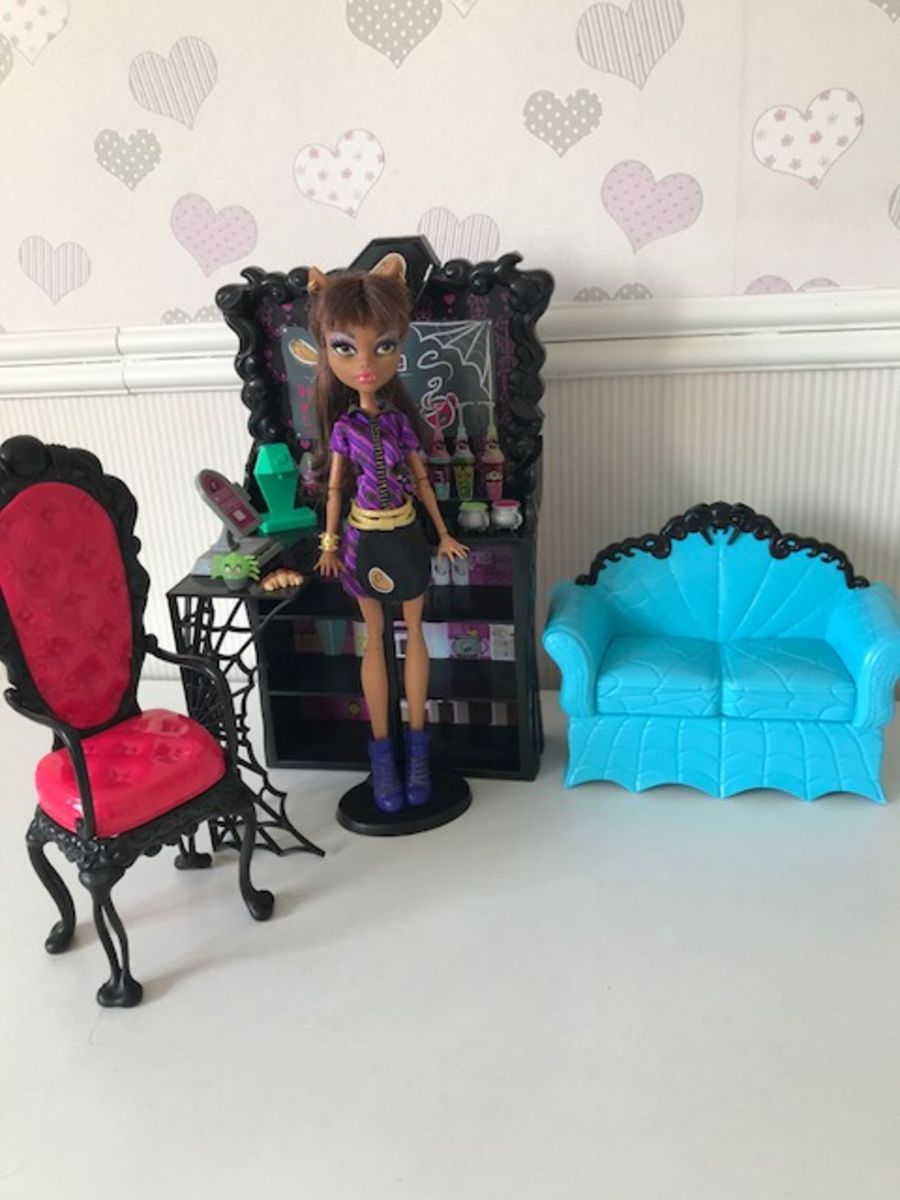 cafeteria monster high