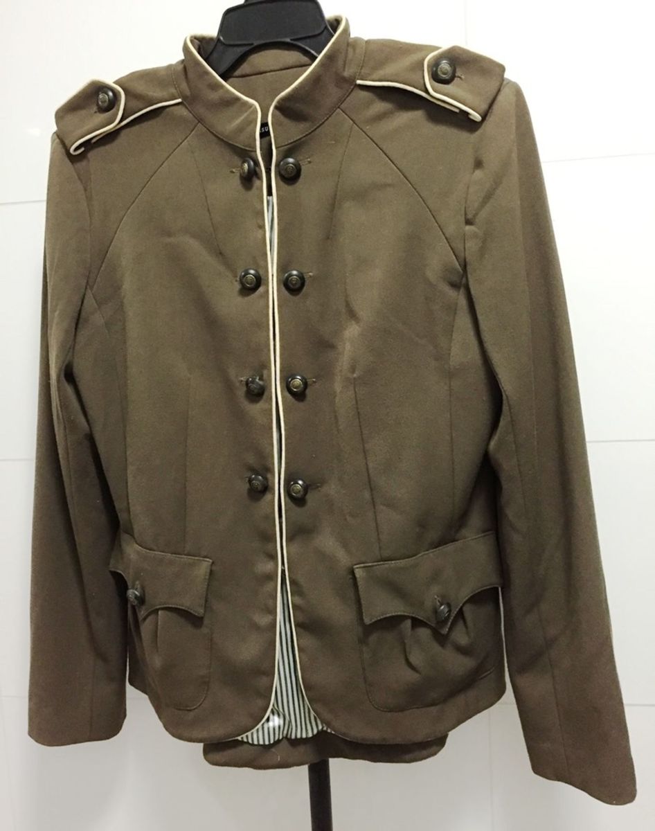 casaco tipo militar feminino