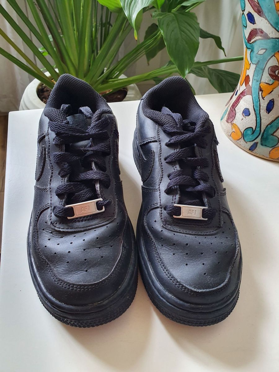 air max preto de couro