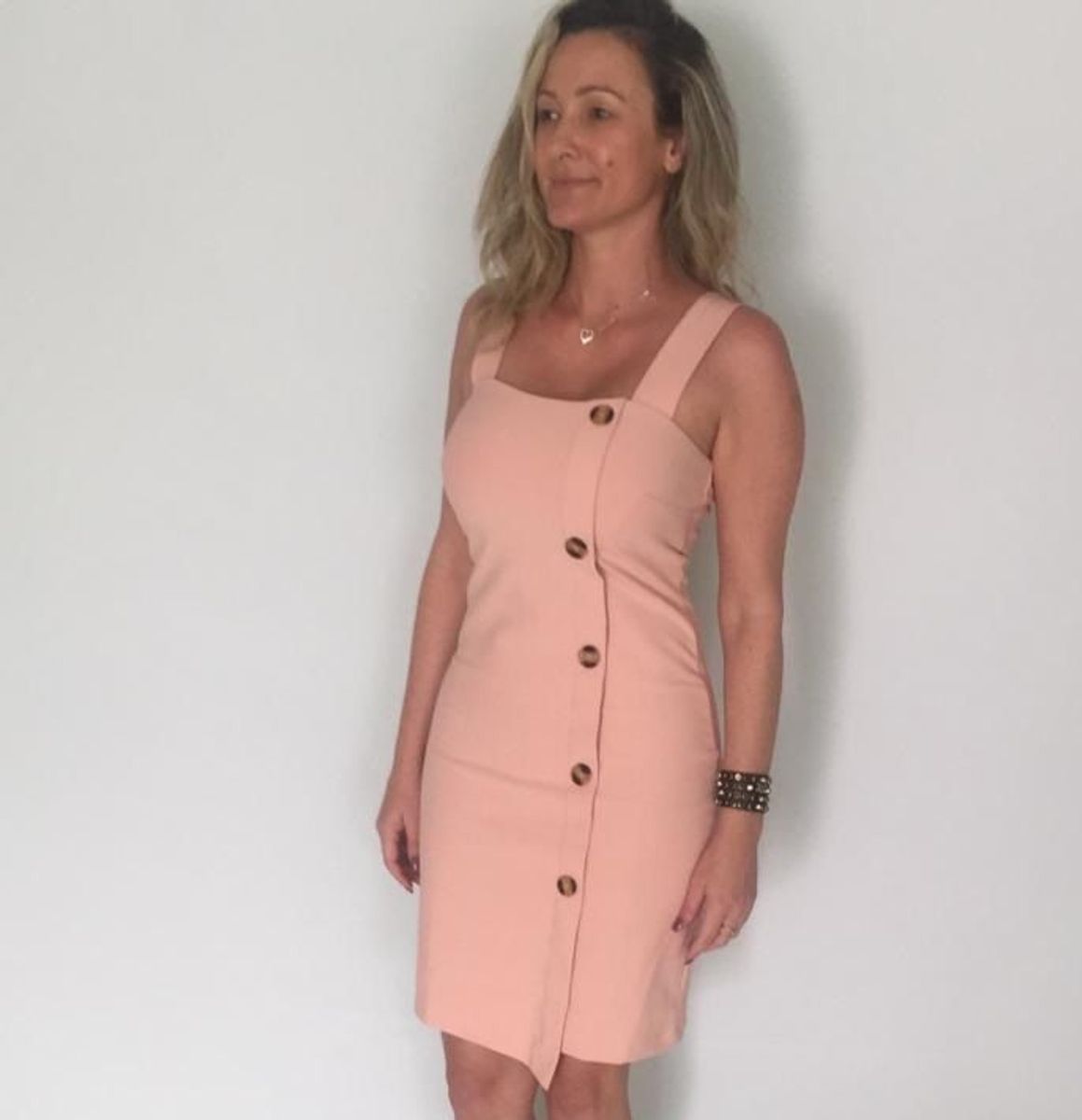 vestido longo de alça grossa