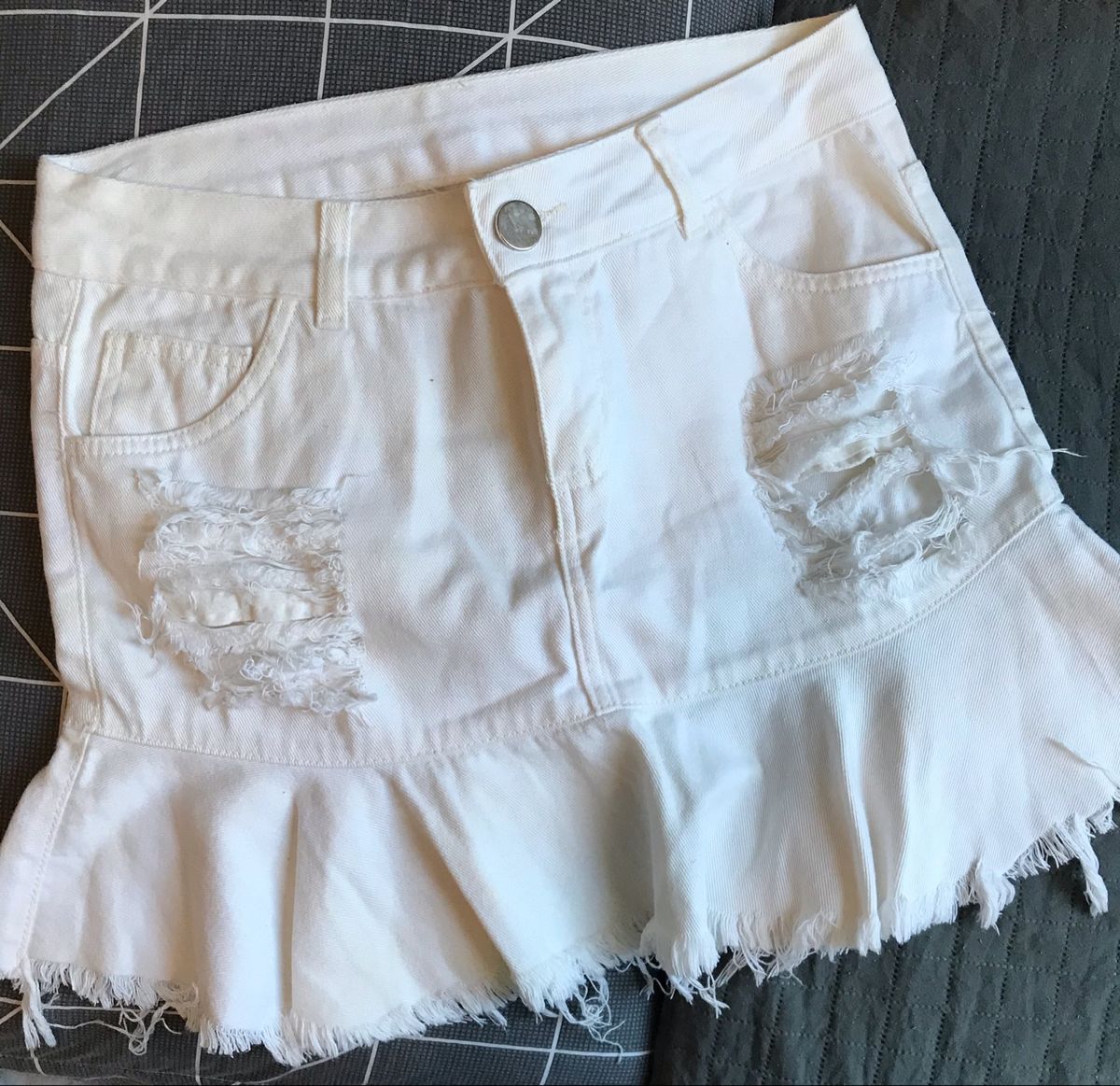 saia peplum branca