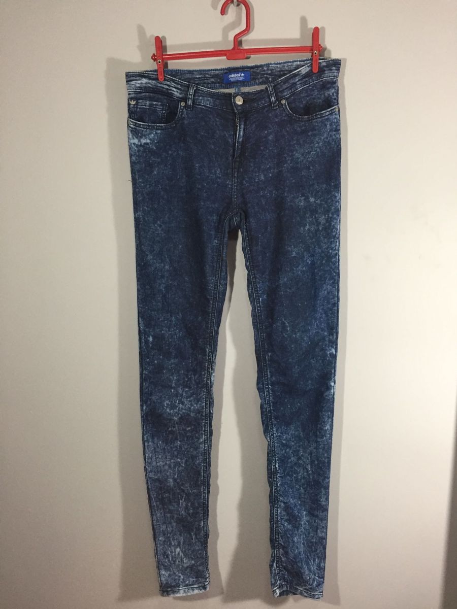 calça jeans adidas
